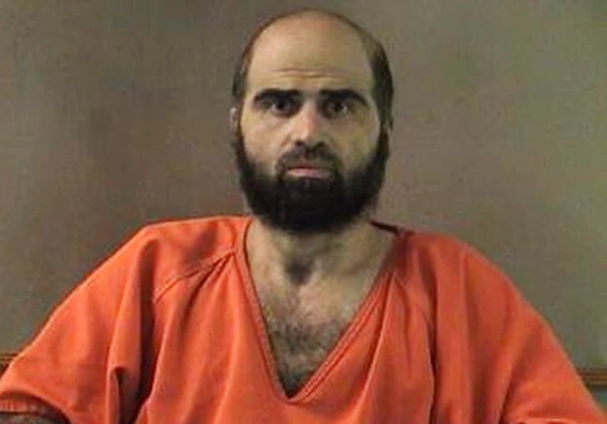 MeridianDspatch's tweet photo. Pentagon Says Fort Hood Shooter’s Execution Will Be Livestreamed

In 2009, Army psychiatrist Nidal Malik Hasan killed 13 people and wounded 32 in a shooting at Fort Hood, Texas. Convicted and sentenced to death in 2013, he is scheduled to be executed by firing squad on December 3, 2026. The Pentagon says the execution will be livestreamed, prompting debate over transparency and the ethics of broadcasting an execution. Hasan may still seek legal review that could delay the execution.
From the Associated Press