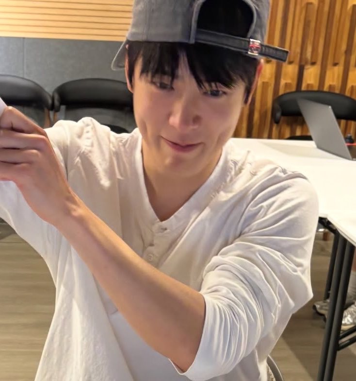 dearestyunoh's tweet photo. cutiepie jaehyun               cutie sexy jaehyun https://t.co/WEdMgFqsTX