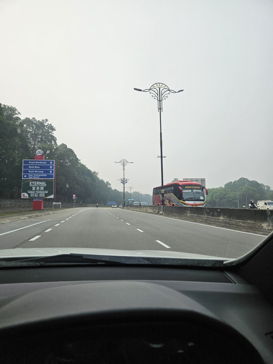 CaptainDannyMY's tweet photo. The haze is bad. Hello Melaka! https://t.co/jjV1IS7fl3