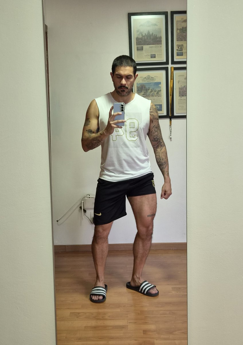 Markoz711's tweet photo. After leg day 💪🏼 https://t.co/a6sgLlJUyO