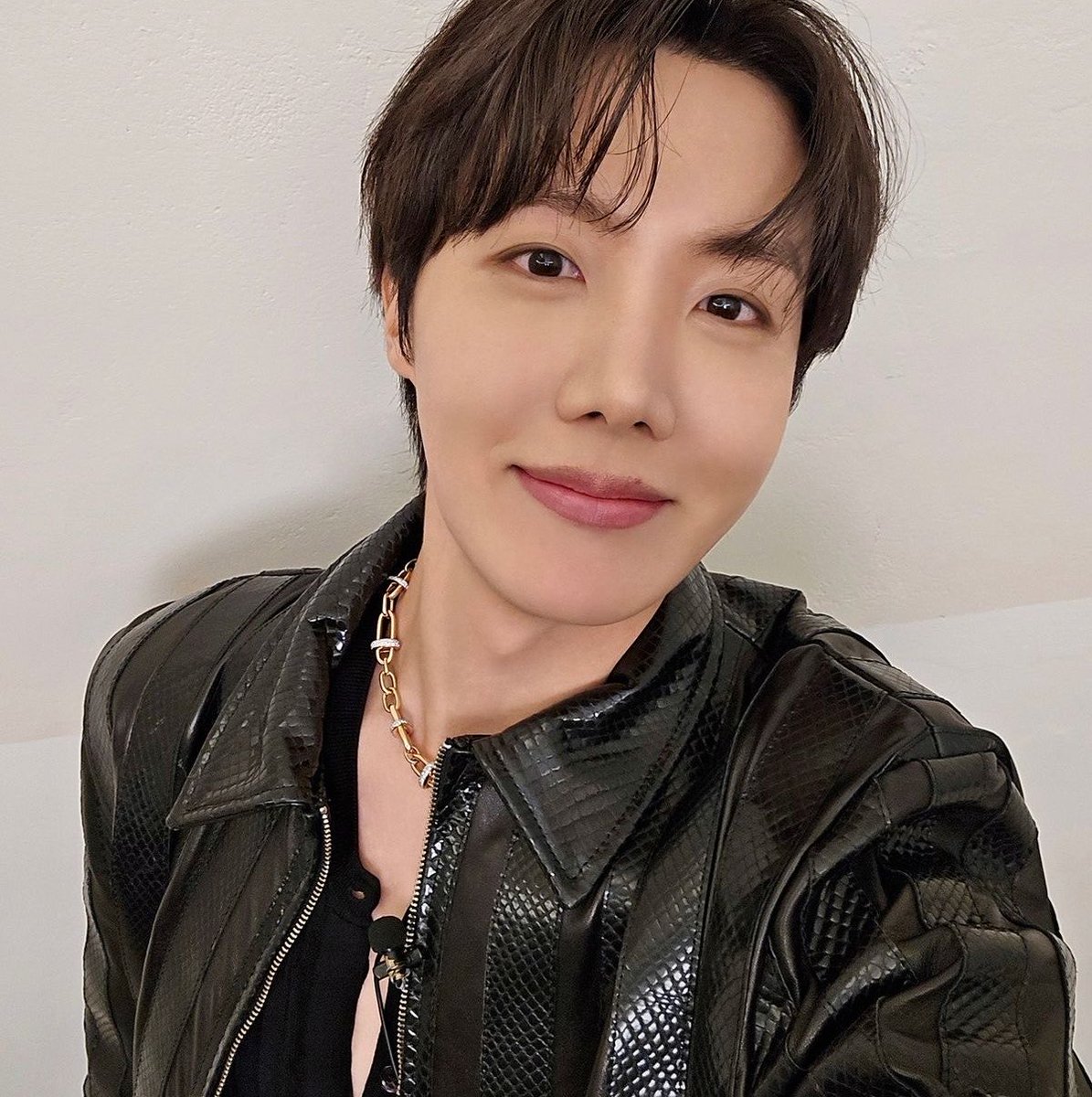 miumiuths's tweet photo. jung hoseok - pepito https://t.co/0dhACNuH4g