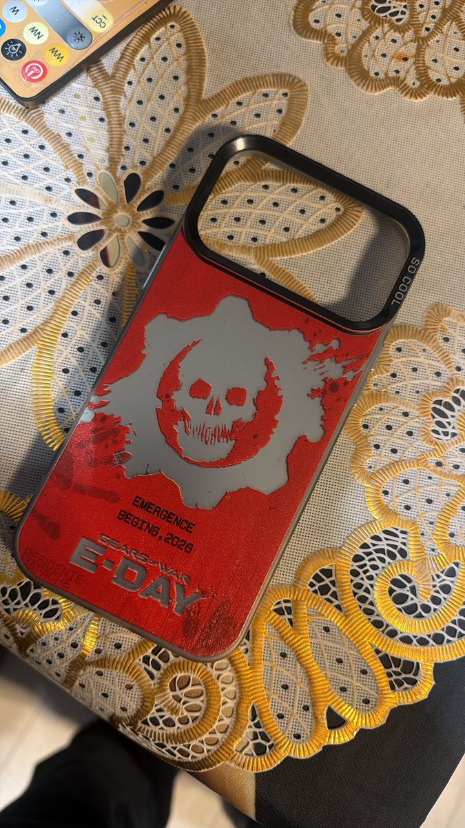 Rock_PuazS's tweet photo. Pa no perder el estilo !! #ChavoRuco #GearsEDay https://t.co/PR4e0ji1wL
