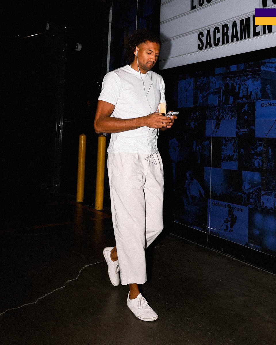 Lakers's tweet photo. Lakers are here 🗣️ https://t.co/tkdJ1jNv9g
