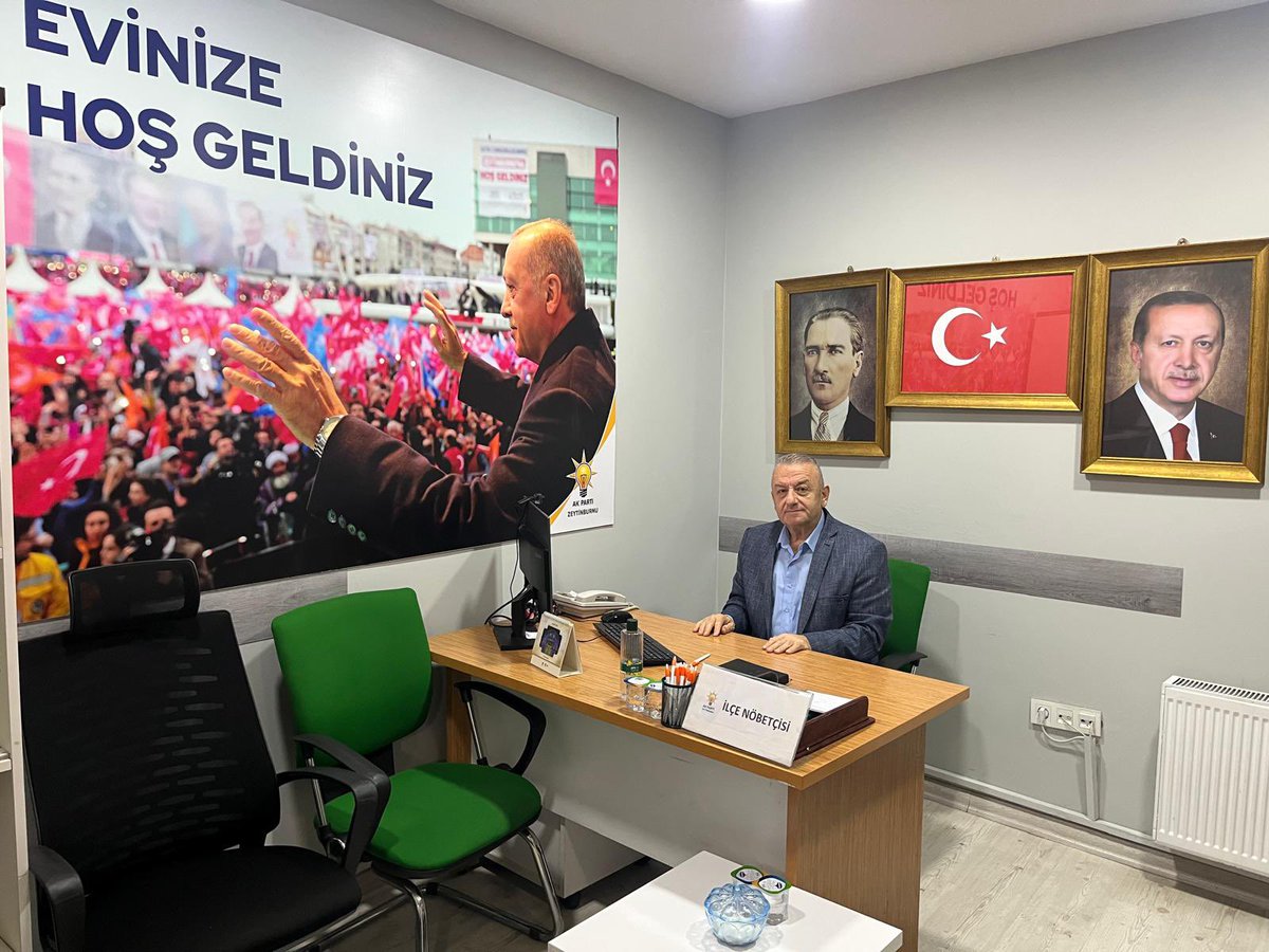 akzeytinburnu's tweet photo. Zeytinburnu İçin Nöbetteyiz🇹🇷

Bugün AK Parti Zeytinburnu İlçe Nöbetçimiz  Belediye meclis üyemiz
Coşkun Toraman 

⏰10.00-17.00 arası
Soru, görüş ve önerileriniz için bizleri arayabilir veya ziyaret edebilirsiniz.

📞 0(212) 416 30 86

https://t.co/4LDChyP5JW https://t.co/fK4X41HPaX