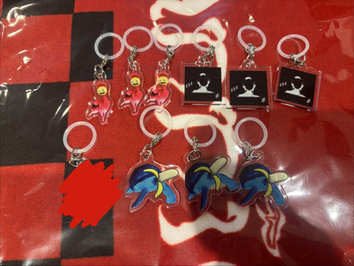 moa9xc's tweet photo. 開けてこんな感じでした！！！ダニー君😭😭😭三つ被ってる子達とダニー君を交換していただけませんか！ https://t.co/vMjab4hhDM