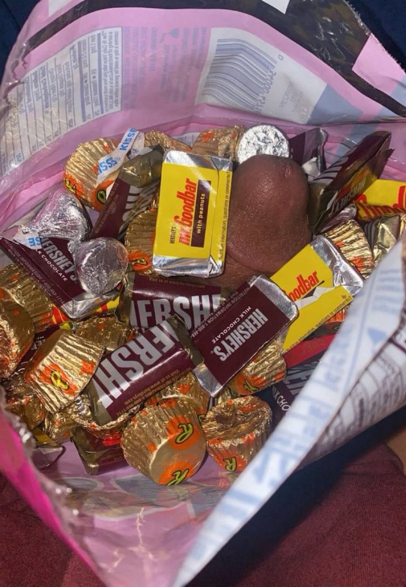 anttn3xtdoor's tweet photo. Can you guys come trick or treating at my house, please? https://t.co/495DLAWxda
