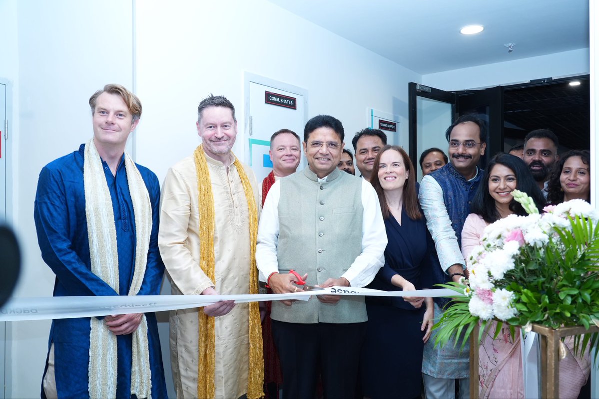 OffDSB's tweet photo. Happy to inaugurate Backbase’s new office in Hyderabad and see the company take another step forward in Telangana.

With our talent, infrastructure and strong technology ecosystem, Telangana is ready to support companies that want to grow, innovate and create from here.

Our government is committed to making Hyderabad a Global Confidence Centre, where global companies can grow, innovate and build solutions for the world.

Congratulations to the entire Backbase team. Wishing you continued success in Telangana.

@backbase 

#newbeginings #telangana #hyderabad #technology