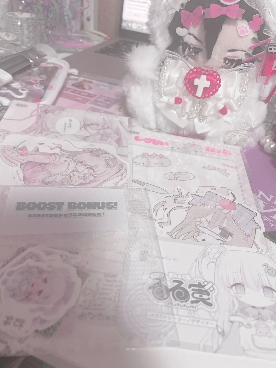 1218_uxu's tweet photo. るる実せんせいいつもありがとうございます߹𖥦߹
1まいめ BOOTH
2まいめ skebの印刷してお届けサービス
🐰ྀི❣️
3、4まいめ かわいくなったデスクの壁 https://t.co/SSh5cLUCm3