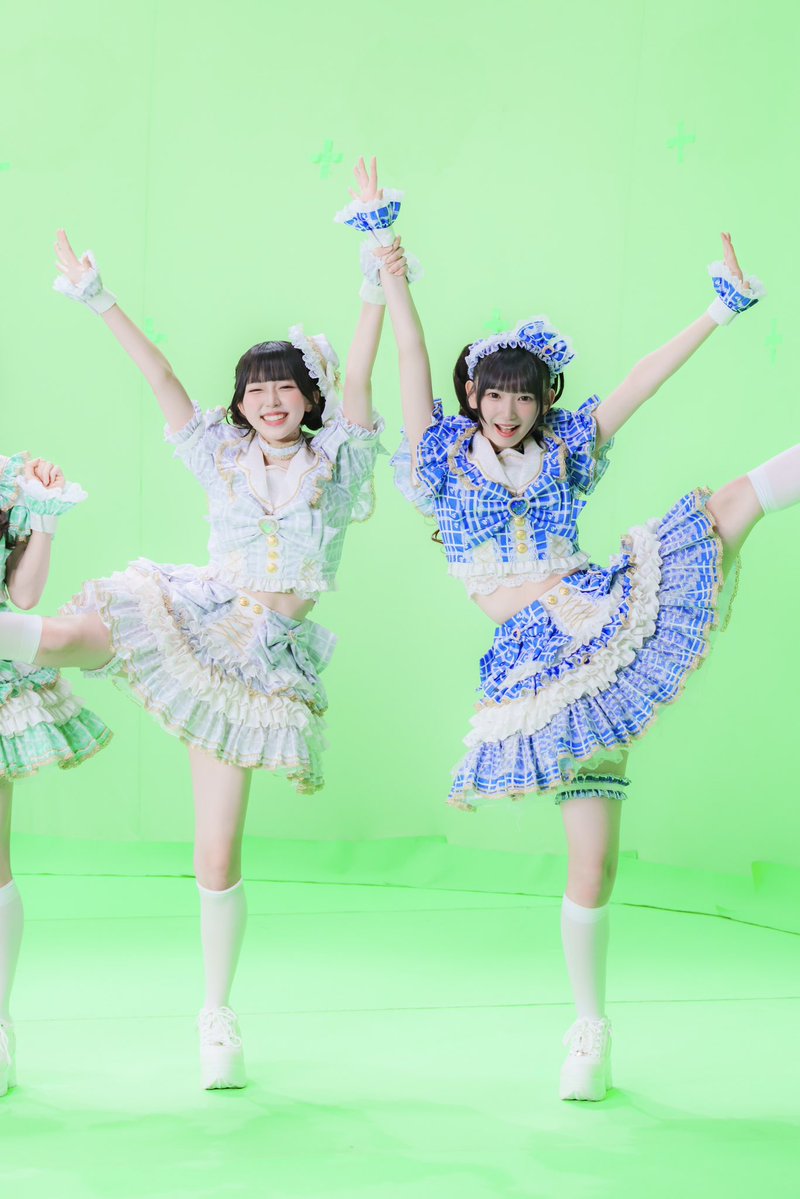 iMiN_ive's tweet photo. いぶねむ体操 https://t.co/YAhP5zx2Td