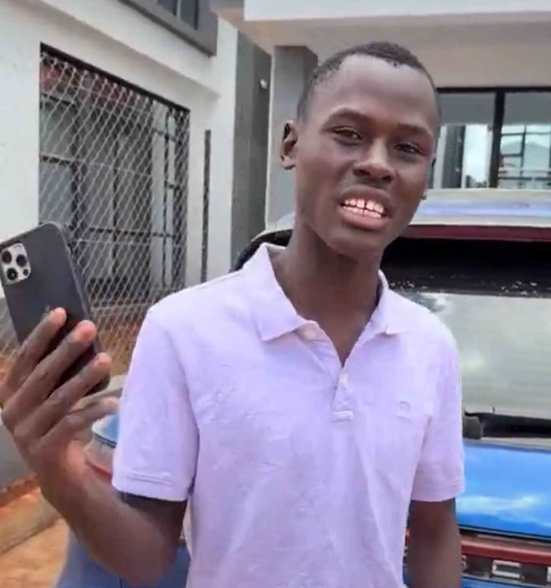 Kibet_bull's tweet photo. Forex trader in Tatu City vs in real life. https://t.co/ucWyFIKEXY