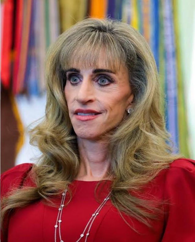 nycgramr's tweet photo. Just in time for Halloween. Trump presents Michael Dell's wife (of Dell Computers).  Ugly inside and out. Jaysuuuusssss 💀 https://t.co/T4sux4bIR1