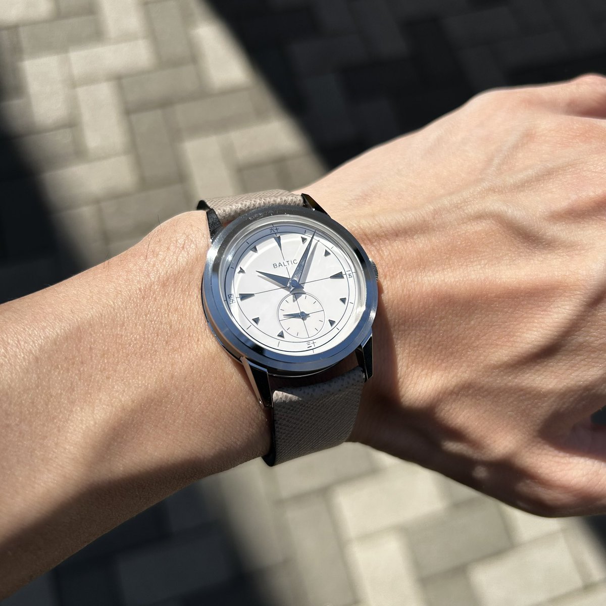 hms_omotesando's tweet photo. ／
BALTIC × H°M’S” WatchStore
日本限定モデル⌚️🇯🇵
＼

いよいよ明日から発売開始です‼️

日本限定モデルならではの特別な一本を、
この機会にぜひお手に取ってご体感ください✨ https://t.co/KIcoSJD4jS