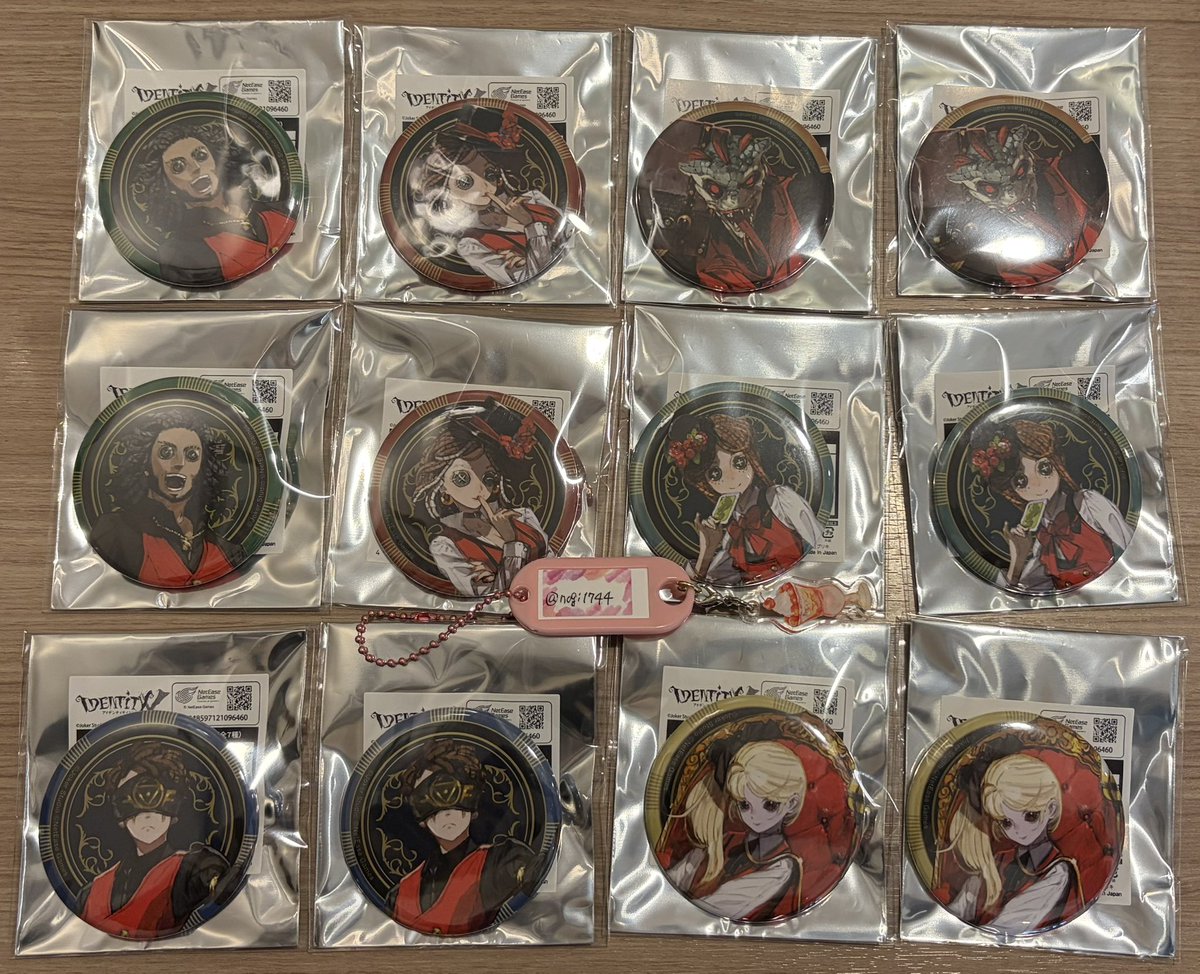 nogi1744's tweet photo. 【交換】IdentityV 第五人格 ビックカメラ カジノチップ風缶バッジ フォト風カード ステッカー 特典イラストカード

譲:庭師、占い師、オフェンス、バーメイド、彫刻師、魔トカゲ

求:同種 探鉱者

本日夕方頃まで立川手渡し可。後日郵送交換も可。
検索からもお気軽にお声がけください。 https://t.co/Ngg2Nmw4zU