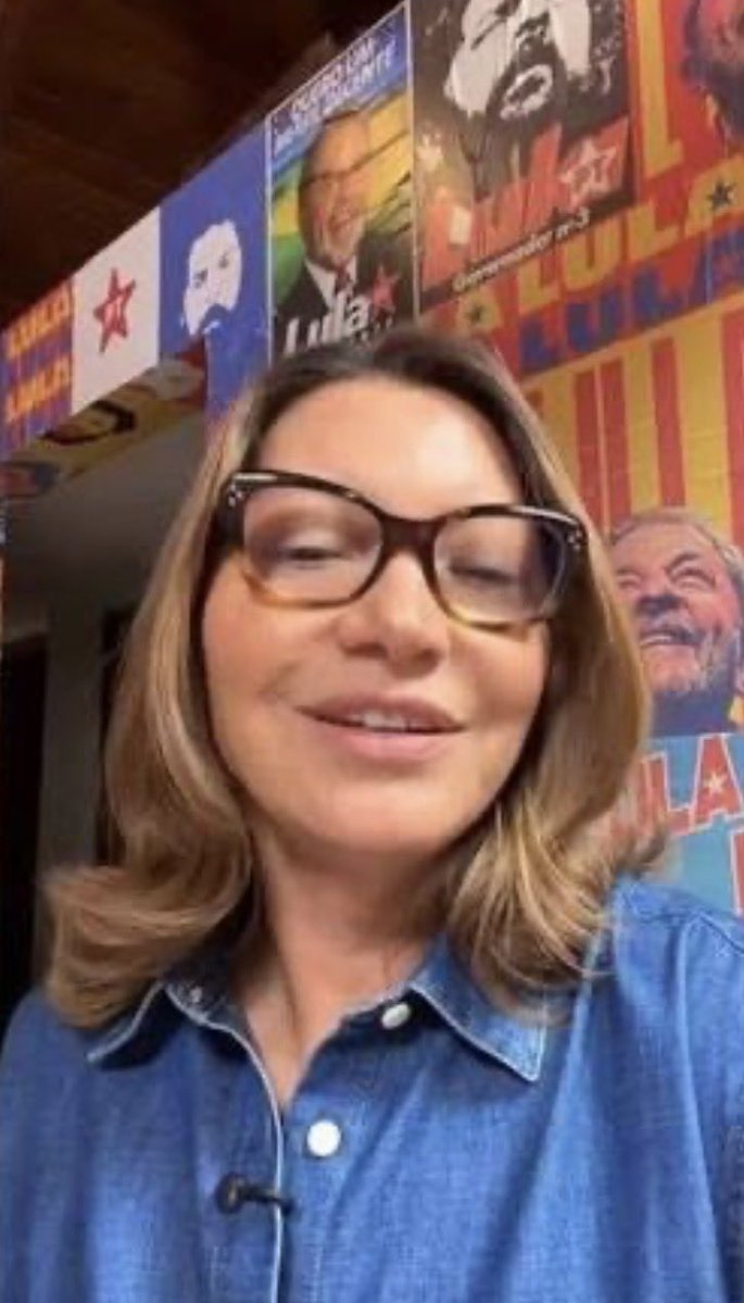 Haaaysb's tweet photo. 🚨 URGENTE: TSE ordena a remoção de publicações de Janja e Lula com informações falsas sobre possíveis cortes em programas sociais durante um eventual governo de Flávio Bolsonaro.

No caso de Janja, o ministro Nunes Marques estabeleceu o prazo de 24 horas para apagar conteúdos sobre a Farmácia Popular, o fim da escala 6x1 e o combate ao crime organizado.

Já em relação a Lula, o ministro André Mendonça determinou que as publicações sobre supostos cortes em benefícios sociais e previdenciários fossem removidas em até 3 horas.