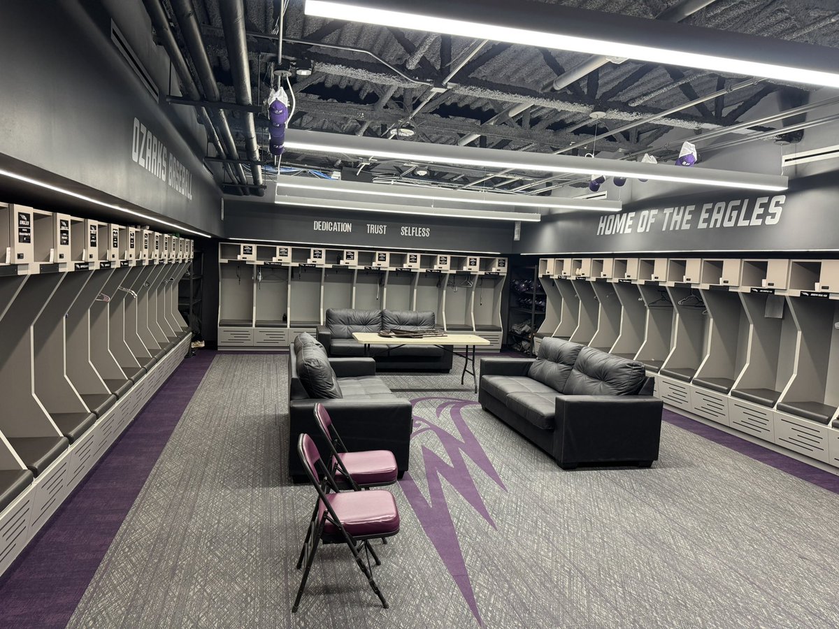 CoachHarris7's tweet photo. University of the Ozarks (AR) is looking to add pitching for the Spring 2027 semester. Small, Christian university located at the base of the Ozark Mountains. Strong family atmosphere, great education, and amazing facilities.
Please email me @ charris@ozarks.edu if interested. https://t.co/5ifyYSgi9l