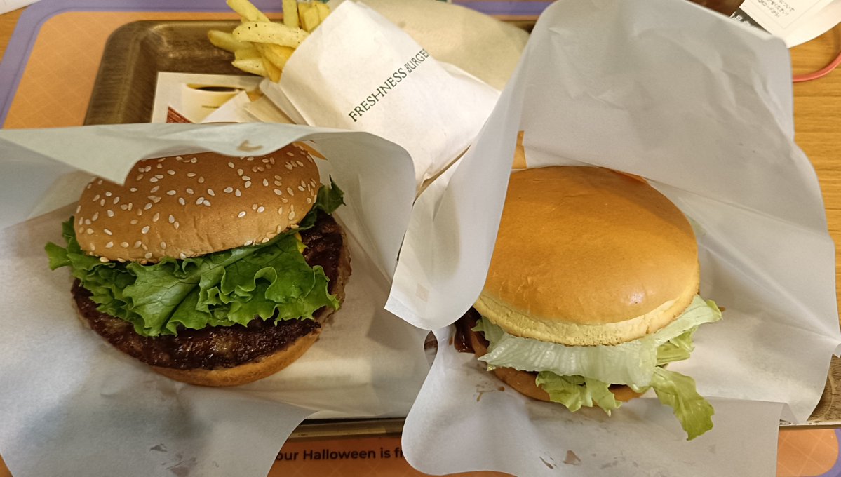 benten_7777's tweet photo. 人生2度目ましてくらいのフレッシュネスバーガー https://t.co/BO889pgIA5