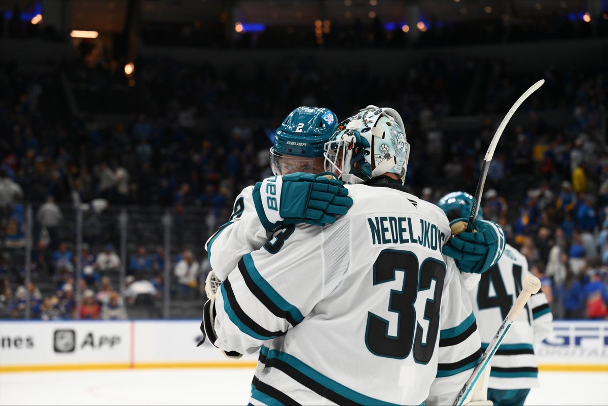 rawfearss's tweet photo. oh i’m gonna cry ned is HIS goalie 🤧😭 https://t.co/HJJMGBhFKB