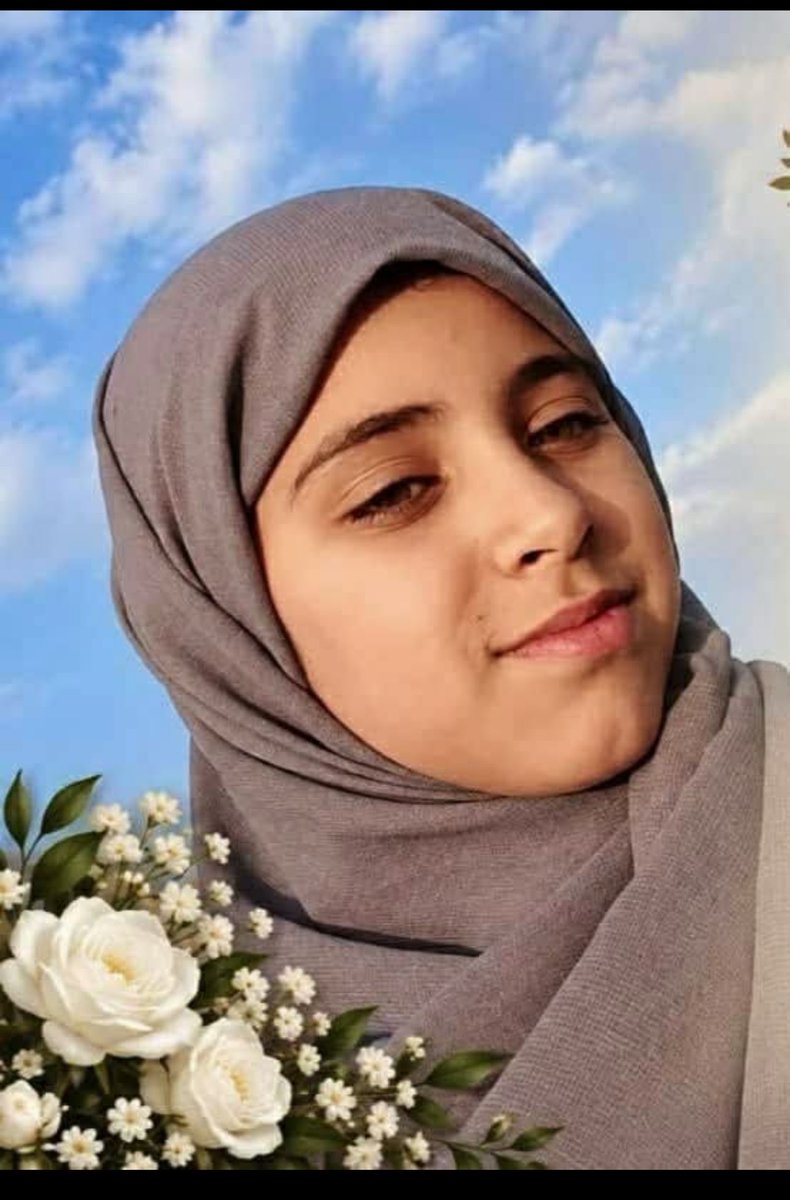 Free_Alll11's tweet photo. On 5 of October,
Atheer al-Amiri, aged 14, was on her way home on the school bus when the Saudi Air Force targeted the bus and killed her. Her mother recounts the story of her killing. English captions available https://t.co/lawm2SvSMq