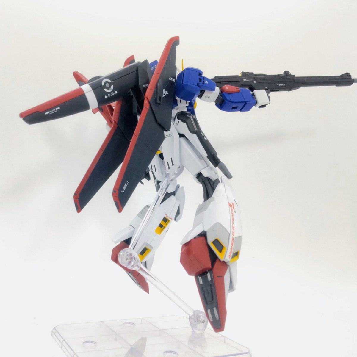 mogetaroh's tweet photo. ゼータプラス

#お昼休みに一枚だけ模型写真を貼ろう
#ガンプラ https://t.co/RHUECfsbQp