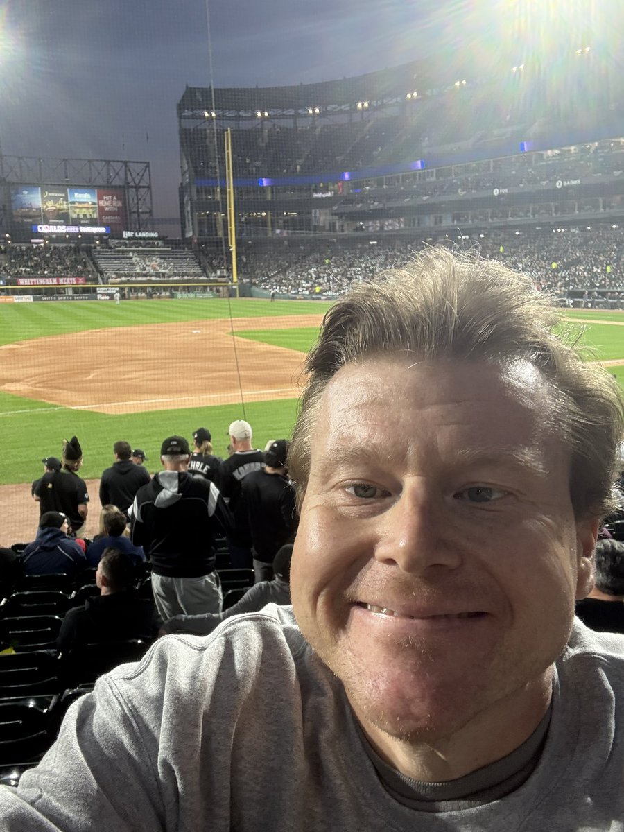 StoolMintzy's tweet photo. First MLB postseason game since World Series Game 6 in ATL in 1992 as a 9 year old! 

Thanks to @tickpick!!! https://t.co/Z4jpipmNla