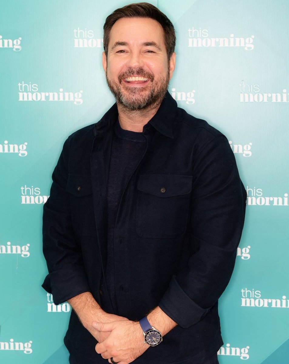 Team_Compston's tweet photo. PIC OF THE DAY
For today we have another lovely promo shot but this time from when Martin was a guest on the 'This Morning' Sofa 🛋️

~ September 2026
📸 : This Morning / ITV

#MartinCompston @martin_compston https://t.co/SHJvdxnffs