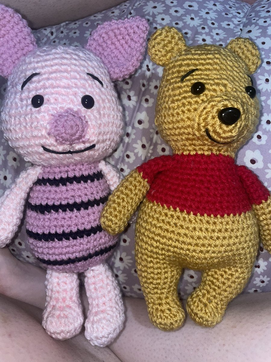 hummingdfh's tweet photo. pt 2

book / kindle sleeve , miffy , pooh and piglet , jumbo duck https://t.co/HH9YuoPgt4