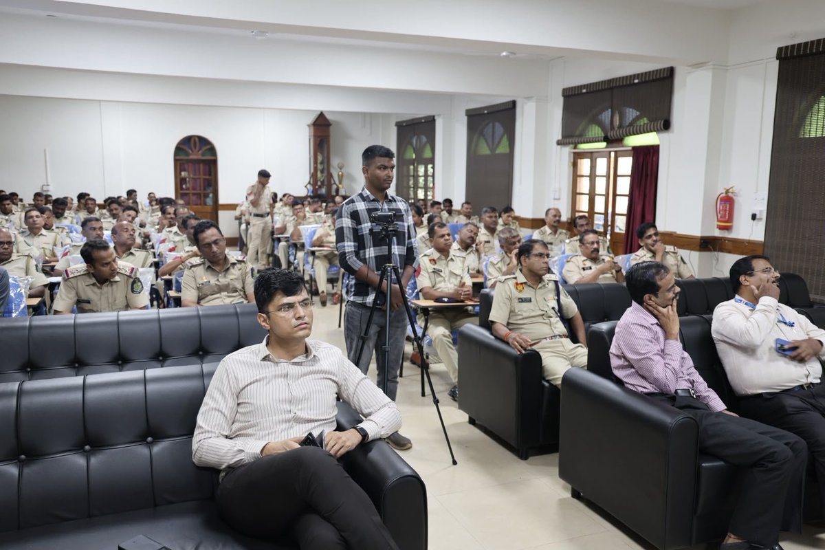Goa_Police's tweet photo. Goa Police, in collaboration with NIC, conducted a workshop on e-Sakshya and e-Prosecution applications on 8th October 2026 at Panaji.

Around 100 Investigating Officers from across Goa participated in the workshop, which focused on digital evidence recording, procedural compliance and effective use of technology in investigation and prosecution.