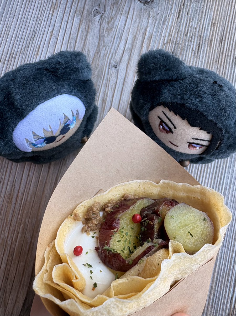 shiro_hitori's tweet photo. 焼き芋とキーマカレーのクレープとちみけも https://t.co/KCfMCws4Vi