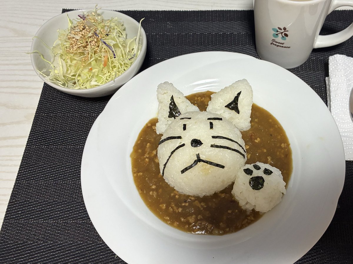 HideOji4953095's tweet photo. @nachi_create #ねぇみてなちさん 
2月22日猫の日に作った
トマト煮込みカレーです。 https://t.co/uf8dYCD269