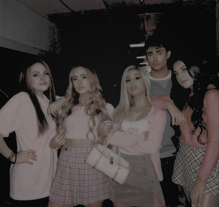 lverbnnygrl's tweet photo. thank u next is yours on all major streaming platforms now! along with the mv! thank you to everyone who helped bring this to life. i love you all for life. 💋

#thankunext💋 https://t.co/tLs9G5Mkq9