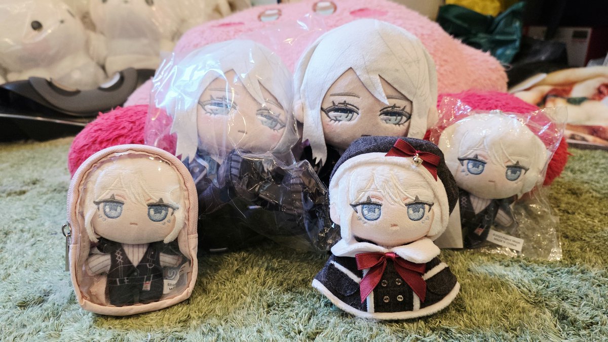 egopasta's tweet photo. ファウスト大家族👻👻👻👻👻 https://t.co/NJNBpBsaEW