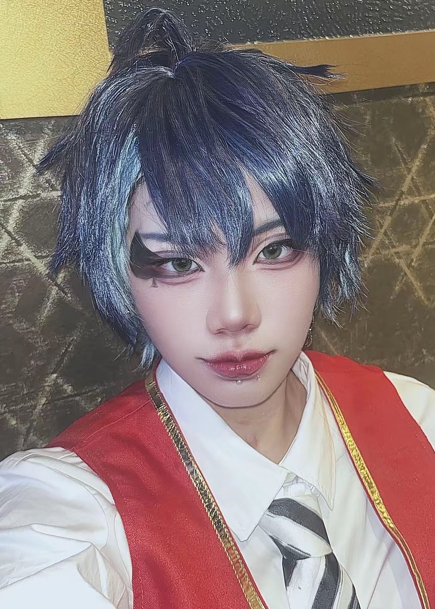 VV_MRff's tweet photo. コスカラにきてます久々のコスプレでド緊張しております良ければ暖かいコメントくれると幸せ(強欲) https://t.co/1omTRstHQo