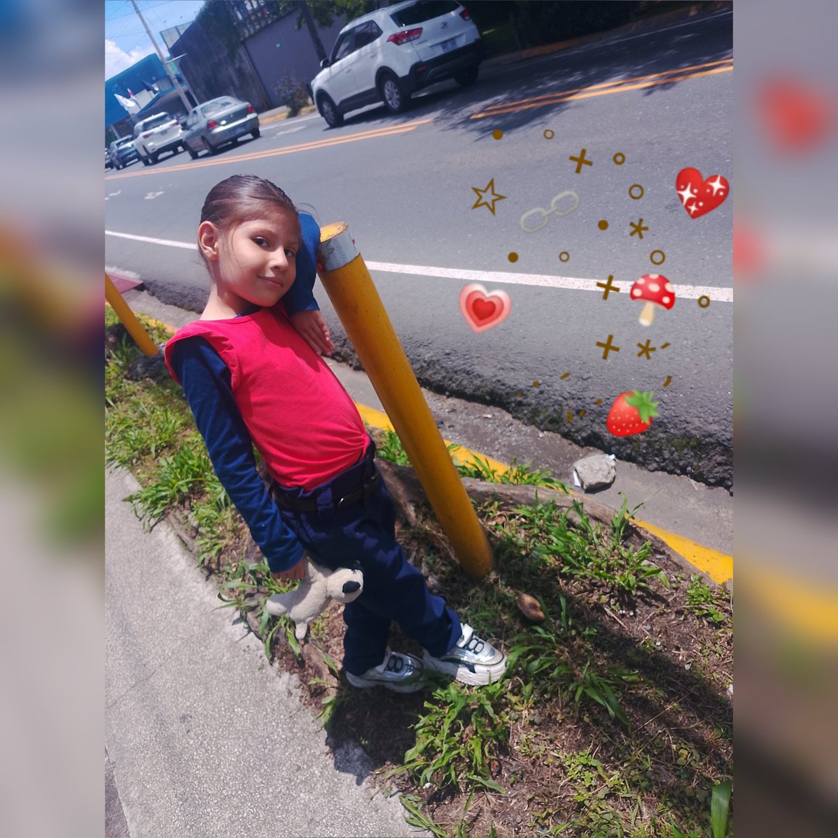 Ecarolmora's tweet photo. 😍Mi princesa y sus honguitos🍄❤️ https://t.co/TyUjcypTKl