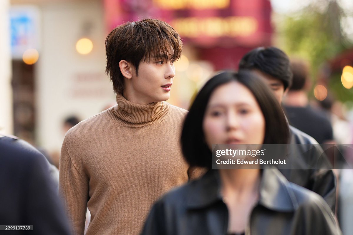 spillthe_t3a's tweet photo. มีรูปใหม่น้องบุ๊คจาก Getty มีทั้งหล่อ น่ารัก หน้าจ๋วย หน้าดื้อ มีหมดดด💖

BOOK X CELINE PFW27 
#BookKasidet 
#Celine #CelineEte2027 
#MichaelRider #Kasibook https://t.co/SBXiTL62Nw