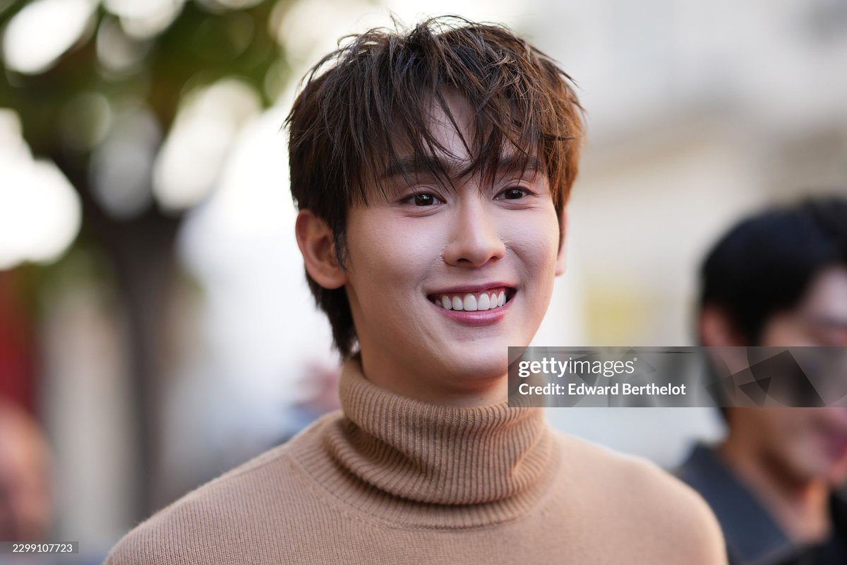 spillthe_t3a's tweet photo. มีรูปใหม่น้องบุ๊คจาก Getty มีทั้งหล่อ น่ารัก หน้าจ๋วย หน้าดื้อ มีหมดดด💖

BOOK X CELINE PFW27 
#BookKasidet 
#Celine #CelineEte2027 
#MichaelRider #Kasibook https://t.co/SBXiTL62Nw