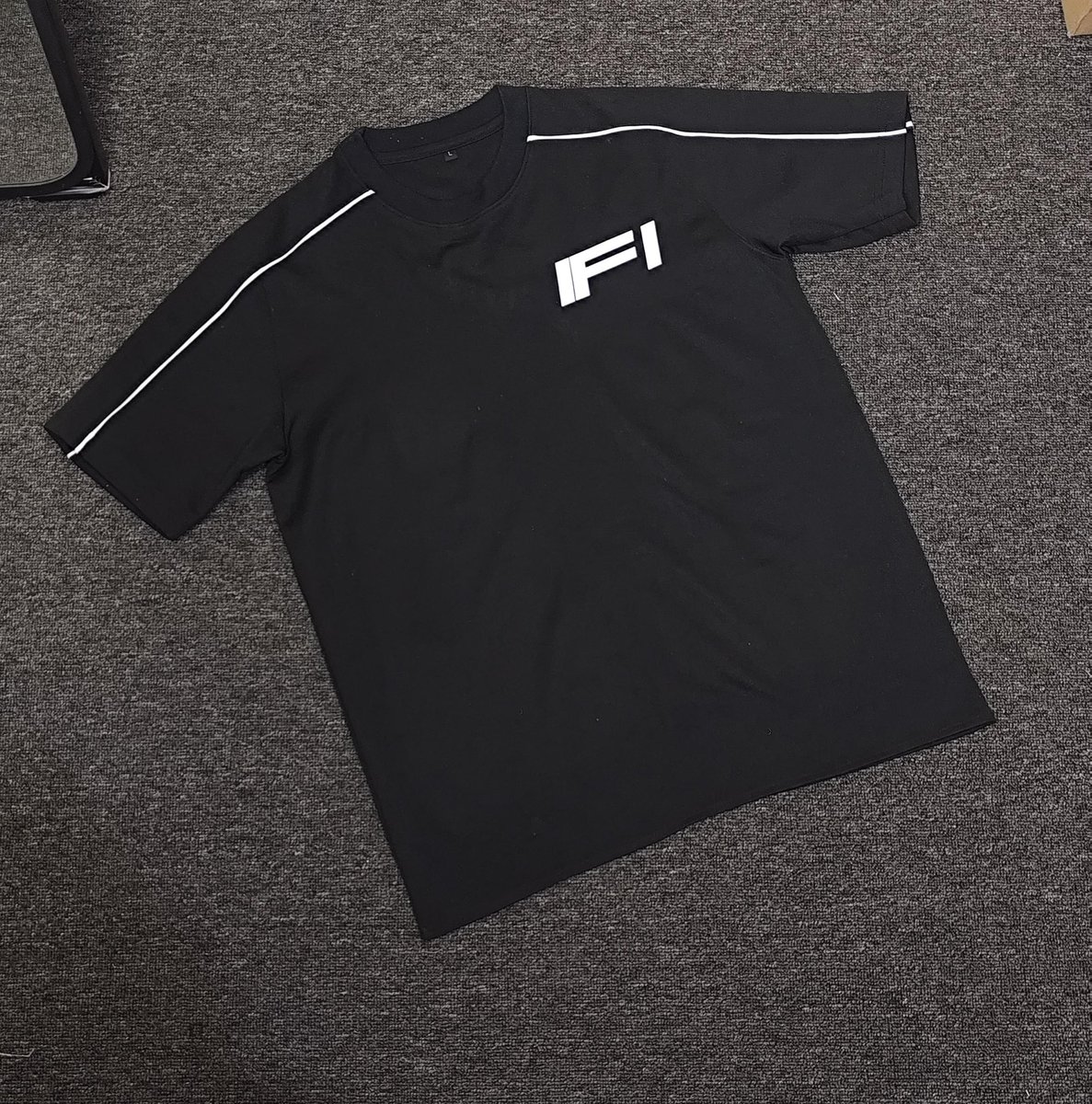 hambug3rrrr's tweet photo. help rt!

- treasure jersey baseball 
- treasure jersey bola (tmap)
- treasure t shirt if i

open pre-order (close po paling lama akhir bulan)
limited qty🫶🏻

#zonajajan #TREASURE https://t.co/zGj5OVzdVc