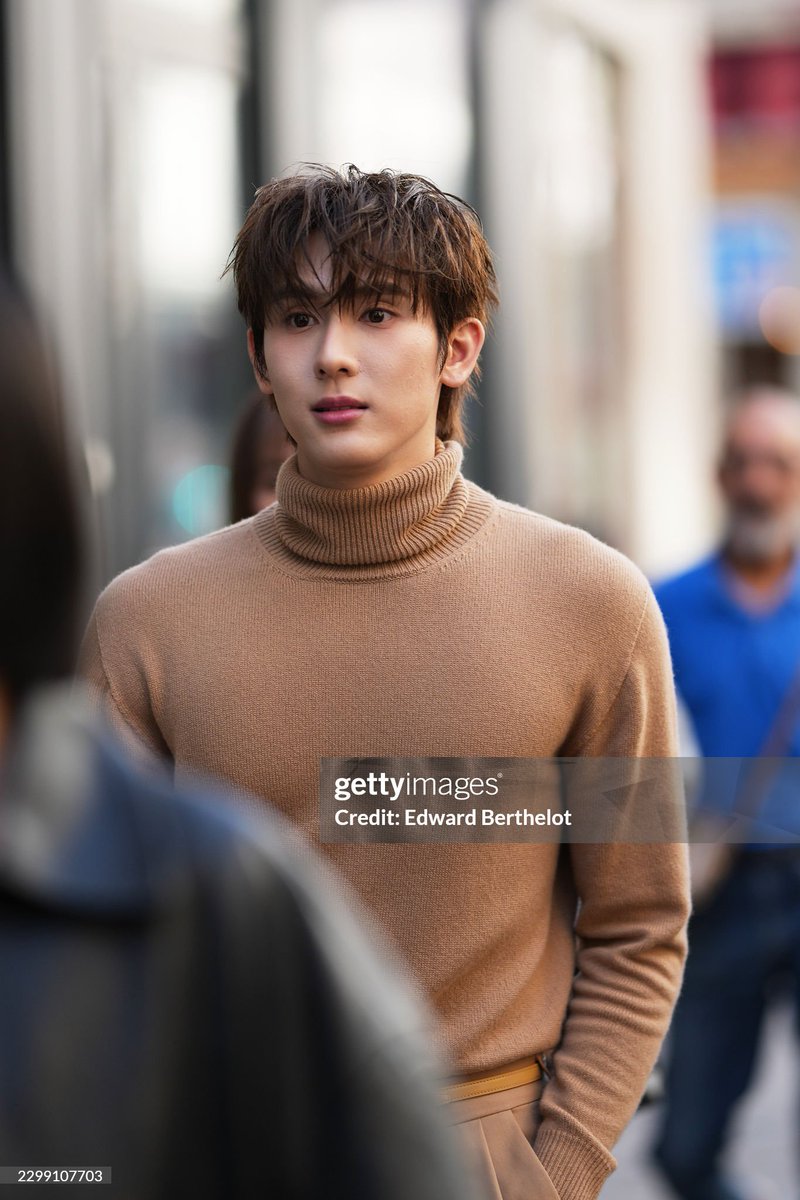 spillthe_t3a's tweet photo. มีรูปใหม่น้องบุ๊คจาก Getty มีทั้งหล่อ น่ารัก หน้าจ๋วย หน้าดื้อ มีหมดดด💖

BOOK X CELINE PFW27 
#BookKasidet 
#Celine #CelineEte2027 
#MichaelRider #Kasibook https://t.co/SBXiTL62Nw