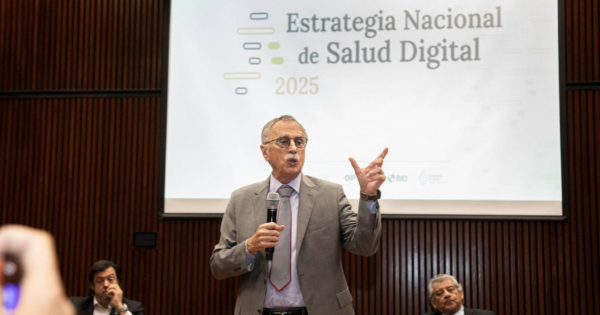 BAENegocios's tweet photo. El Gobierno prepara un operativo sanitario ante El Niño y refuerza la vigilancia del dengue https://t.co/LvVn0dDp2o https://t.co/9lHitYl5TK