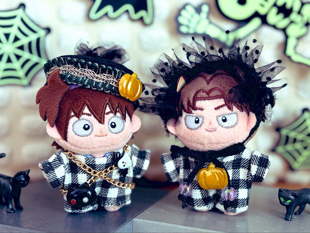 mittynatty's tweet photo. ﾘﾁｷくんは👻パーツ無しに🎃
ベレー帽初挑戦🪡でサイズ感何となくで作ったけどいい感じの収まりに🙌🏻
ﾊﾝﾁｹの⛓️は8歳👧のセボン🌟📿の⛓️が切れて捨て置かれていたものを再利用♻️🤫
#rkrn手芸部 https://t.co/2You5OrYk0