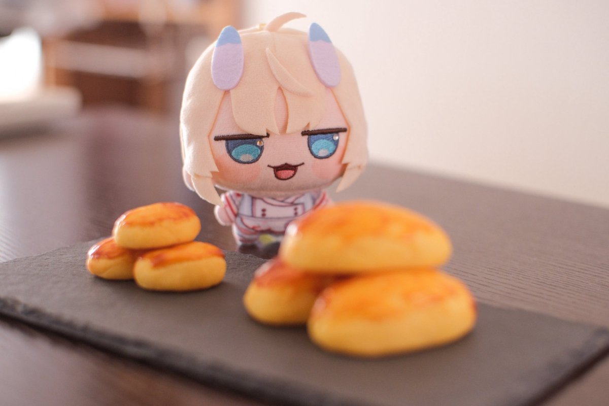 s48n46's tweet photo. 今日のおやつはスイートポテトですよー🍠

#みかるんみて https://t.co/v0B9VPJYsG