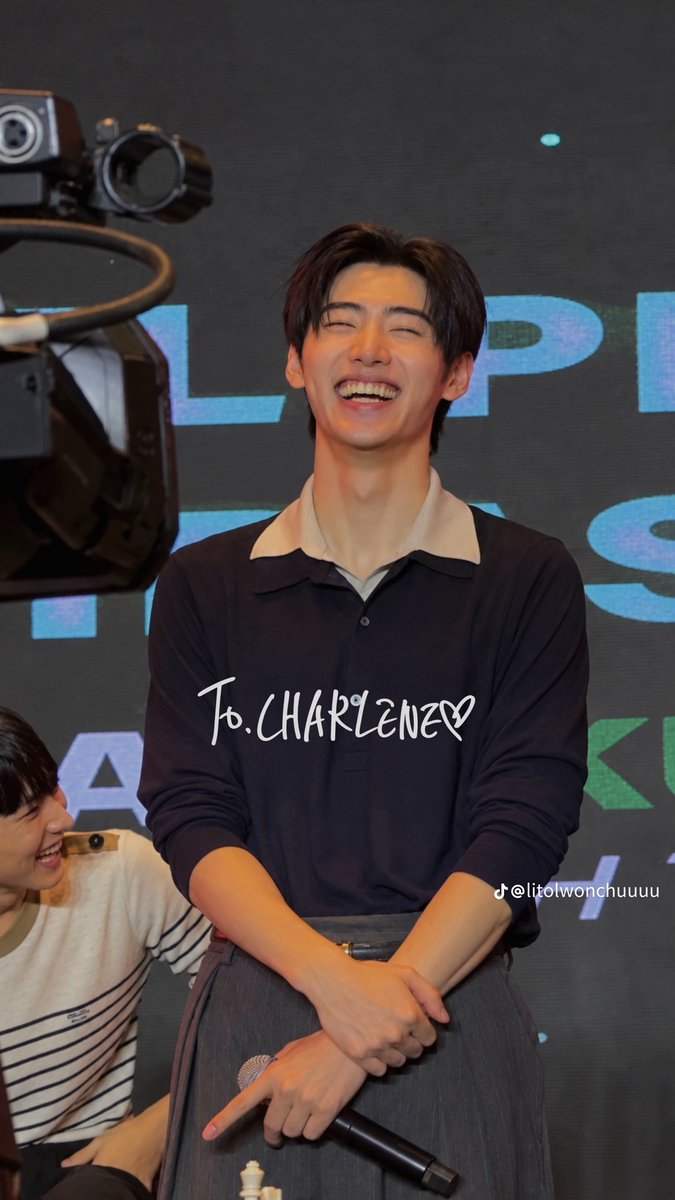 withsungho_on's tweet photo. sunghoon’s smile 🥹😩 he’s so happy ☹️ https://t.co/W4XB681Ggd
