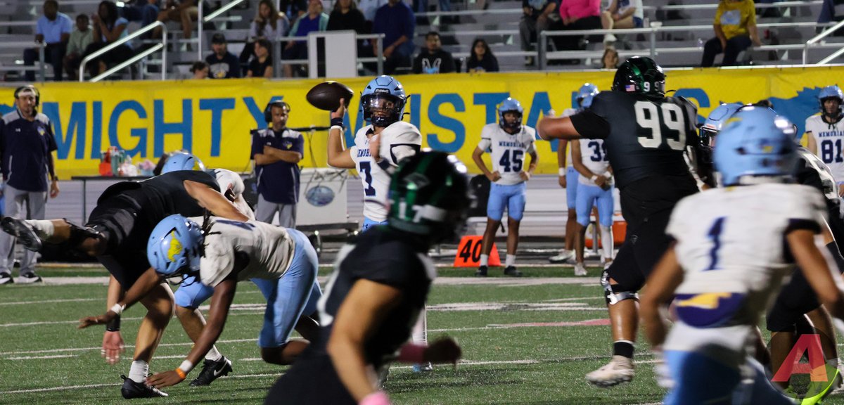 PJHernandez_'s tweet photo. 'They trust me': McAllen Memorial's Speights had himself a huge night against their district foe, PSJA Memorial. The Mustangs got the 42-38 dub.
📷Here's photos from me:
Check the story:
🔗https://t.co/CXZWOdbn4M
#PSJA #McAllenMemorial #football #highschool #Pharr #McAllen https://t.co/MR8qYqGjhj