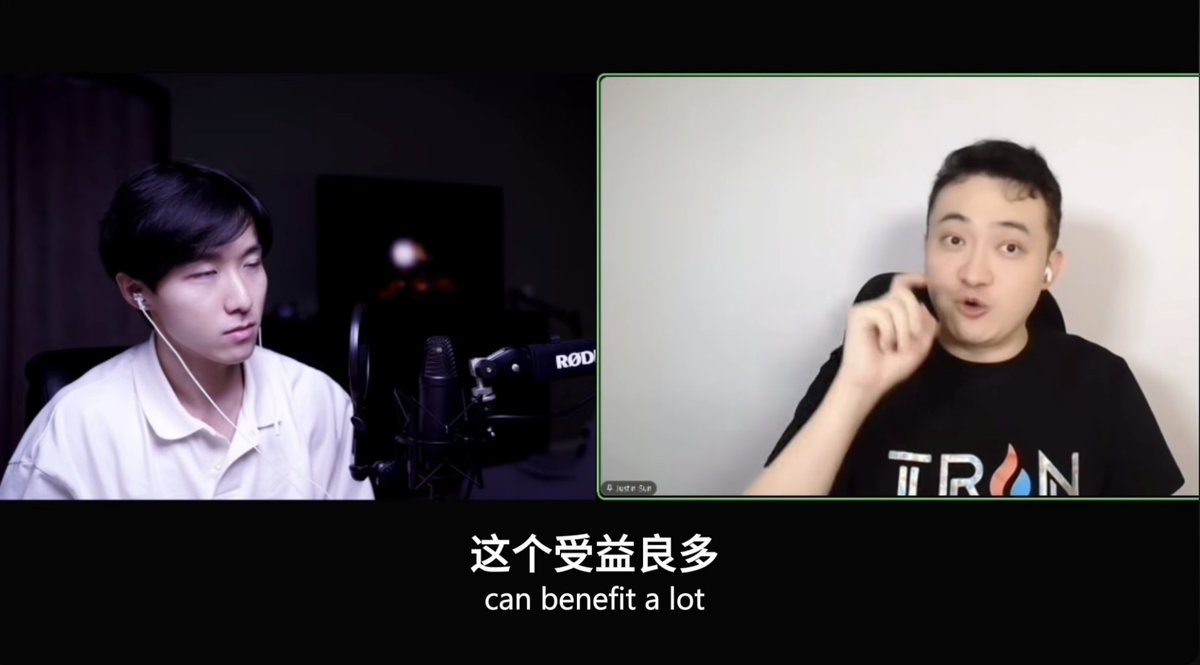 shanyanggm's tweet photo. 花了一下午，我把���宇晨，孙哥 4 个多小时的访谈啃完了。

他一共讲了 46 个观点，我挑出能落地的，顺着他的思路改成了普通人能直接用的 10 条。

1. 把自己交给 AI 之前，先把自己写清楚
他的饮食、训练、睡眠全让 Claude 管。前提是他把自己的情况全写进了文档。
我的做法：每个常做的事写一份说明，AI 先读再干活，换模型也不用重新教。

2. 重要的事，同时问几个 AI
他会同时问 Claude、GPT、Grok 再综合。
我只看它们意见不一致的地方，那才是要自己拍板的。

3. 没钱就先用免费的
他说重回 20 岁，第一件事就是零成本用上 AI，哪家免费用哪家，有手机就够了。

4. 做决定前先"探图"
买房先看 100 套，选专业就让 AI 把 100 个专业挨个问一遍。
做内容也一样：先看 100 条爆款，摸清基准再动手。

5. 别只盯国内
他说同一个 AI 服务各国价格差好几倍，有 AI 在，语言也不是障碍。
信息差和价差都是机会，但只做合法的。

6. 健康放第一
他说肌肉是存款，20 到 40 岁练回报最高，一天 40 分钟就行。
久坐的人，先去体检一次，再让 AI 排计划。

7. 保持能随时走的状态
他的原话是"逐水草而居"，哪里价值大就去哪。
别过早被一个平台、一份收入、一套房绑死。

8. 你的东西 AI 读不懂，就等于不存在
把过去的笔记、经验整理成 AI 能读的资料库，以后都能复用。

9. 只看观点对不对，不看谁说的
他被骂了很多次，结论是别攻击动机，去查事实。
这期访谈本身也该这么看：有的对，有的夸大，有的查不到。

10. ���创造，少消费
刷到的好东西当天就变成一条笔记，学会一个工具当天就分享。
他说刚学会就讲出来，记得最牢。

他最后一句我很认同：人生要么往上循环，要么往下循环，没有原地不动。

先收藏，哪天迷茫了翻出来对一对。
