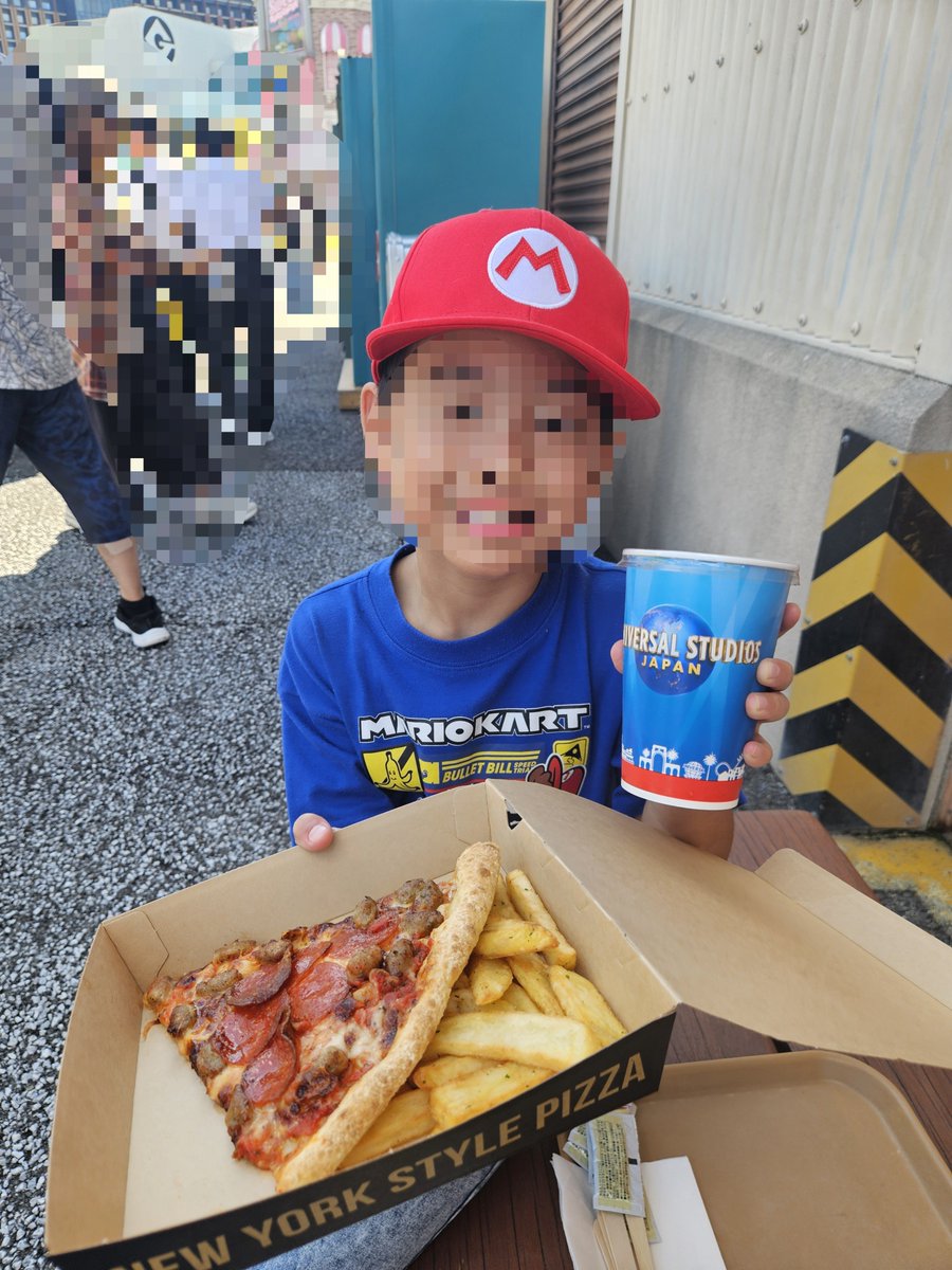 tomo104rrow's tweet photo. 2026.10.7
ピザ��味しかった～😋🍕💕

#USJファン https://t.co/2TTgbkm8me