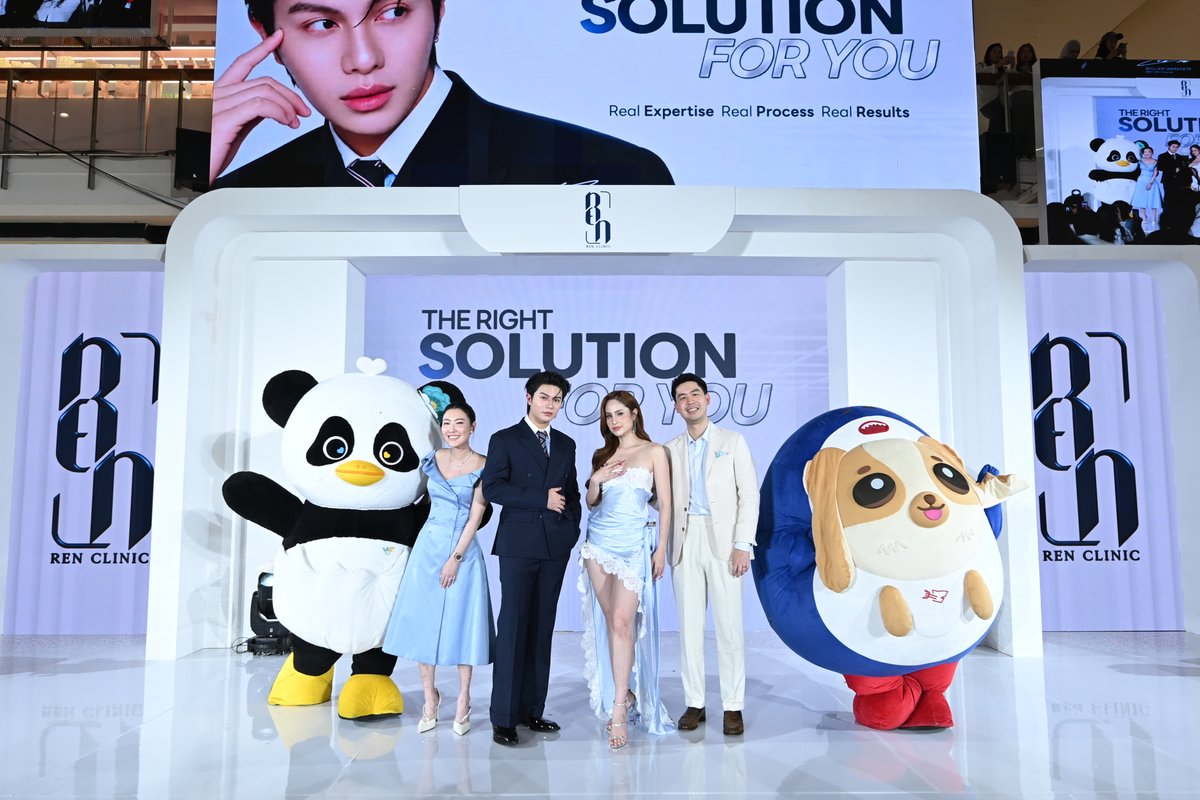 renclinicth's tweet photo. Ren Clinic The Right Solution For You  💙
ขอบคุณลูกค้า แฟนคลับ และ แขกทุกท่านที่มาร่วมงานนะคะ 

#RenxWilliam #TheRightSolutionForYou #RenClinic #Williamjkp https://t.co/286vxyjY0X
