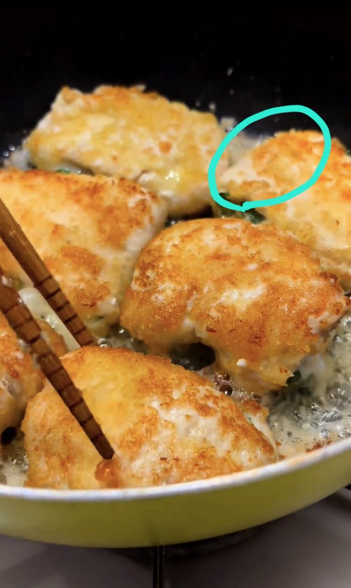 land_mix's tweet photo. 前に作った事あるけど、折りたたんだ背中側？の厚みがある部分の内側の火の通りが悪かったのか生焼けになった事ある😇どのくらい焼いたら大丈夫なんだろ🤔 https://t.co/4Zfr57fuJY