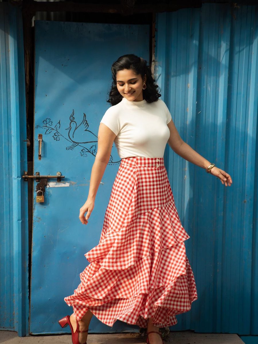 FZMediaOffl's tweet photo. Actress #KayaduLohar 📷 🤍✨ https://t.co/II5C2lBfmA