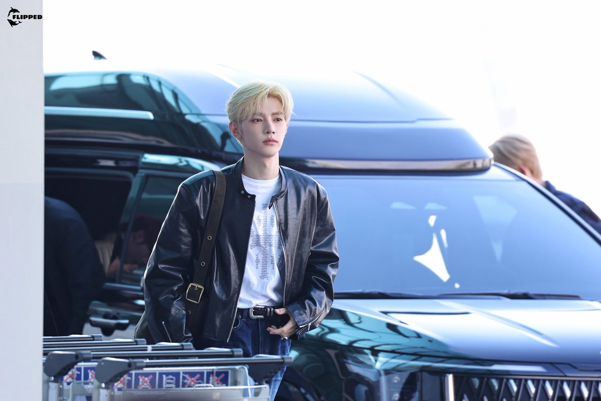 flipped_bbhh's tweet photo. 261009 ICN HQ

일본 행사 화이팅!

#장하오 #ZHANGHAO #章昊 #ジャンハオ
#AND2BLE   #앤더블 https://t.co/fGfM3kXxlL