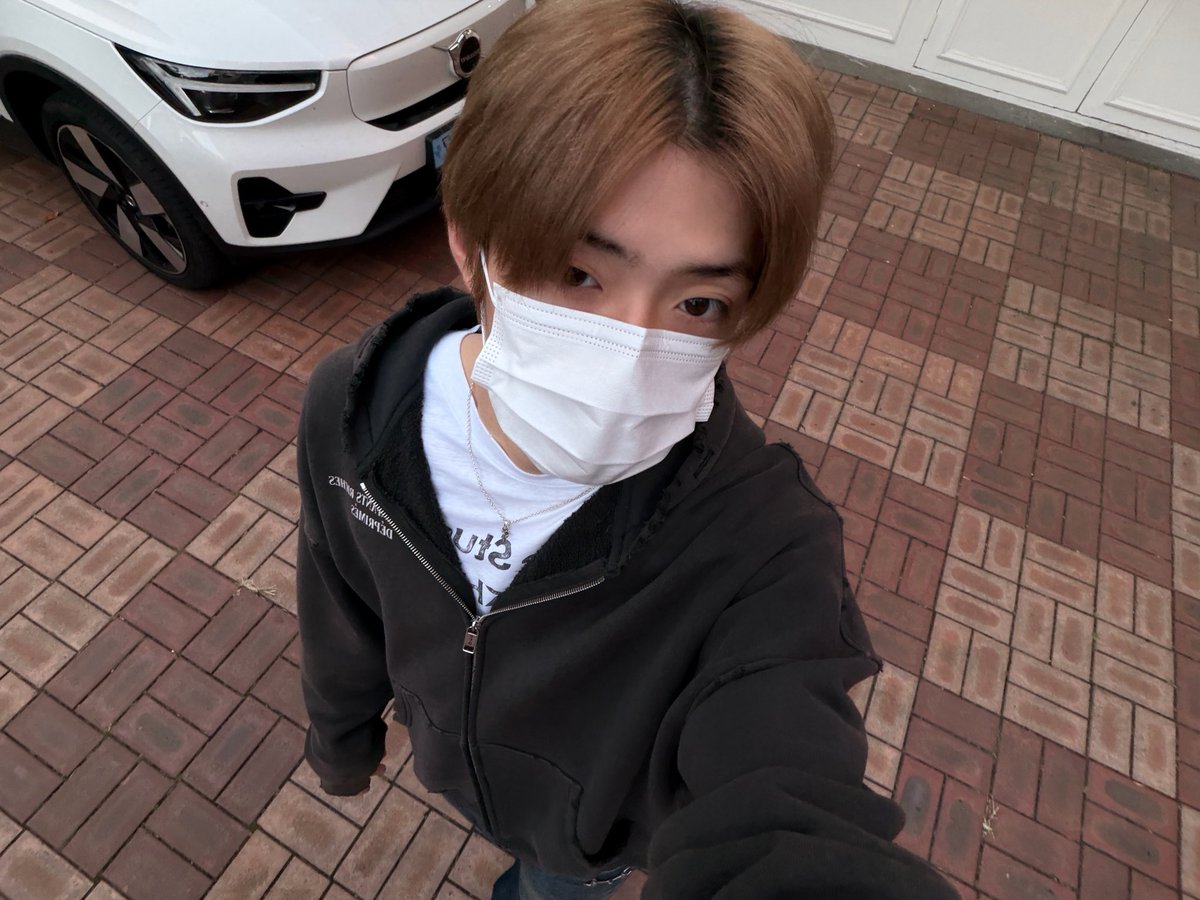 ALD1_official's tweet photo. 좋아하는 거 잔뜩 먹고 왔다 ❤️❤️

#ALPHADRIVEONE #ALD1
#알파드라이브원
#SANGHYEON #상현 https://t.co/WlBUKQ9QZL