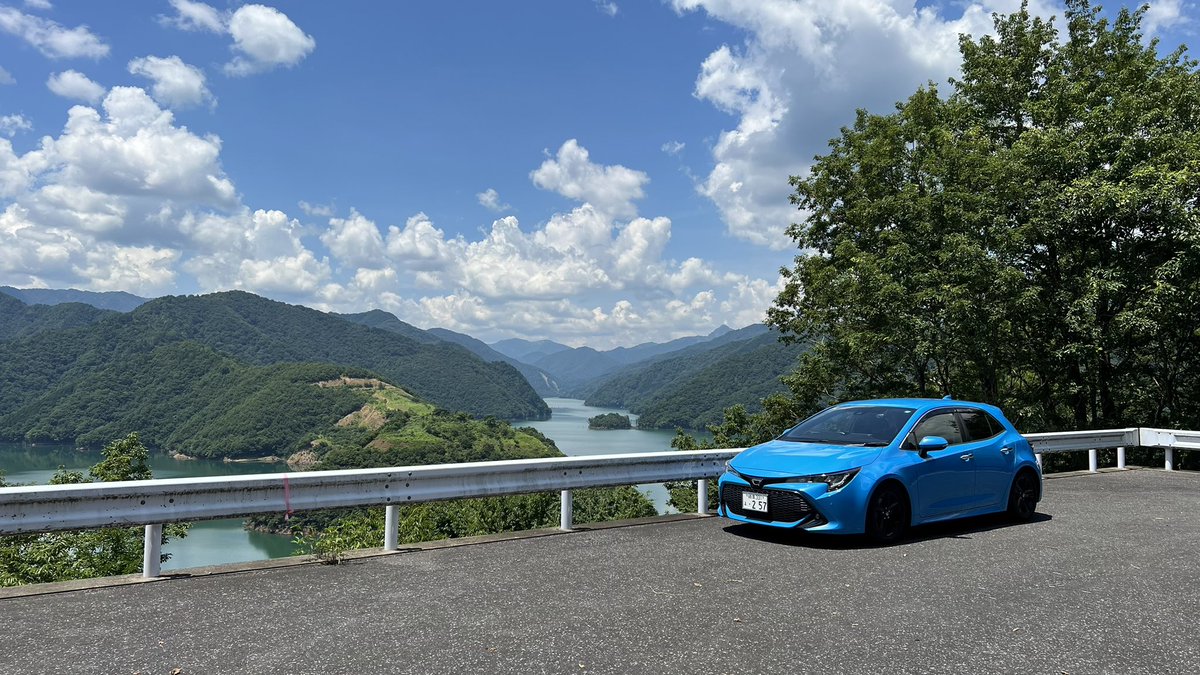 3558_473_256's tweet photo. ついつい他県の魅力的な道路に惹かれて県境を越えてしまう岐阜県民ですが、県内にとても良いドライブルートがあるのは本当に恵まれていると思う https://t.co/URk44NcwYp